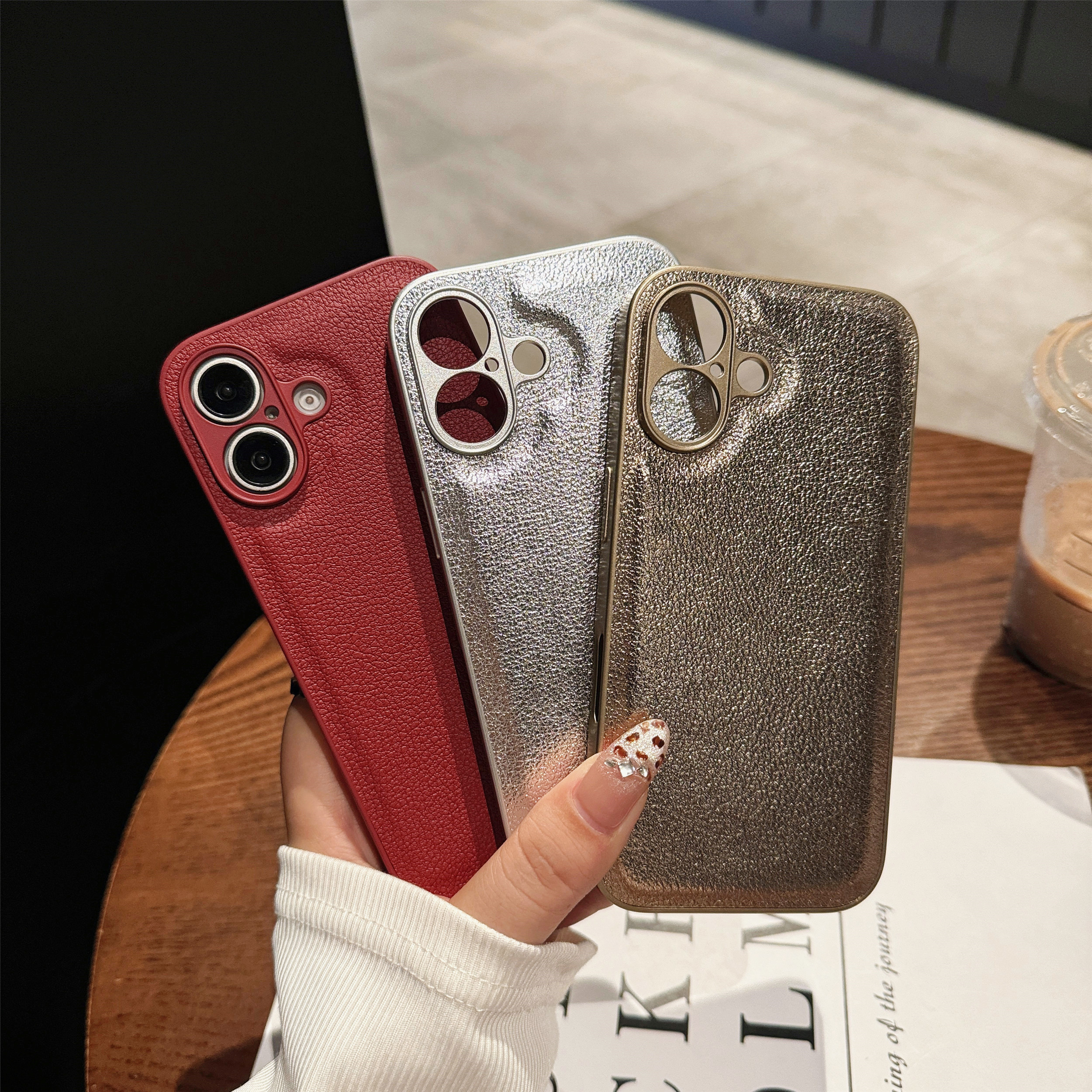 Case for iPhone 16 15 14 Plus  - Phone Cases That Charge Your Phone recension och pris