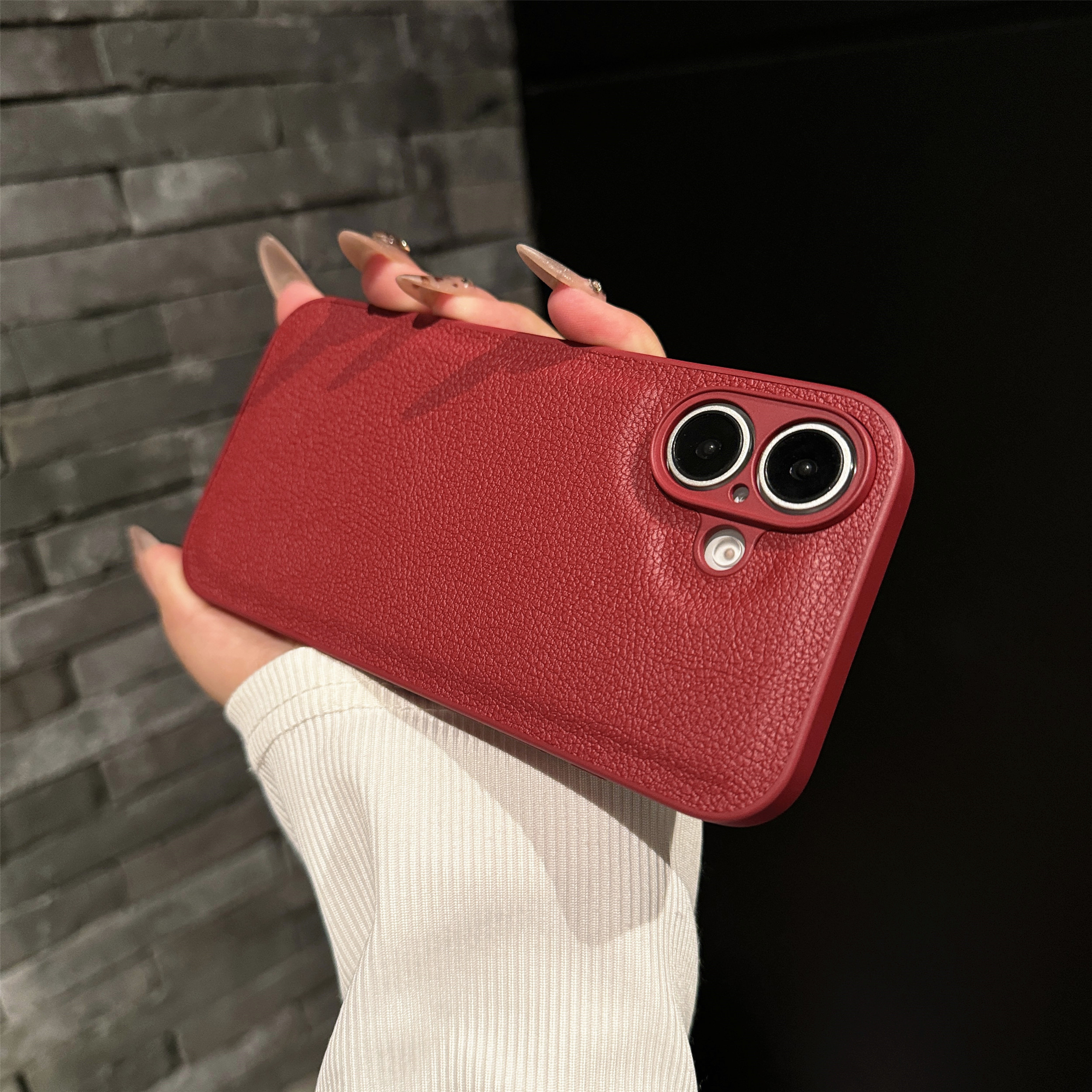 Case for iPhone 16 15 14 Plus  - Phone Cases That Charge Your Phone recension och pris