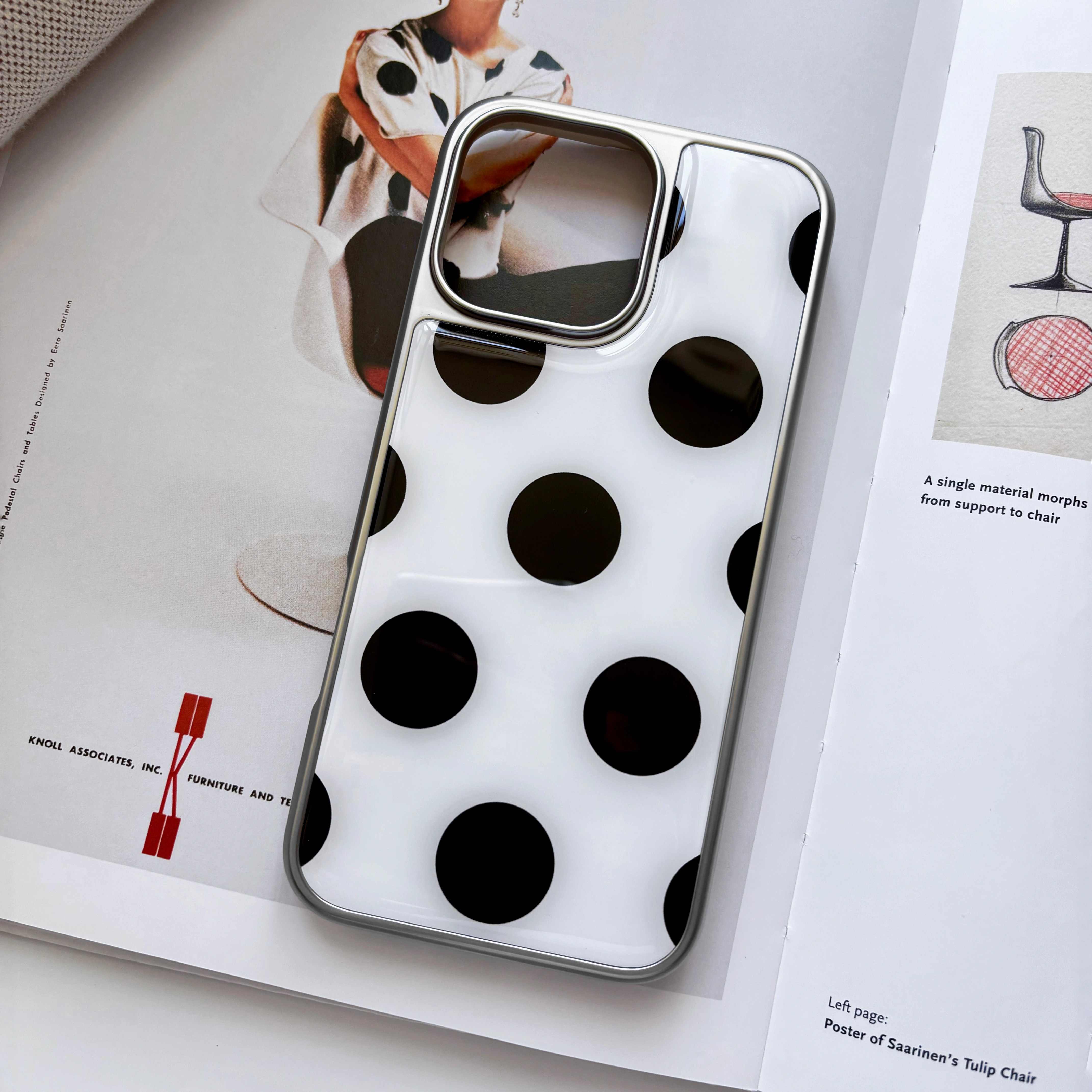 Luxury Black White Polka Dots  - Phone Cases That Charge Your Phone recension och pris
